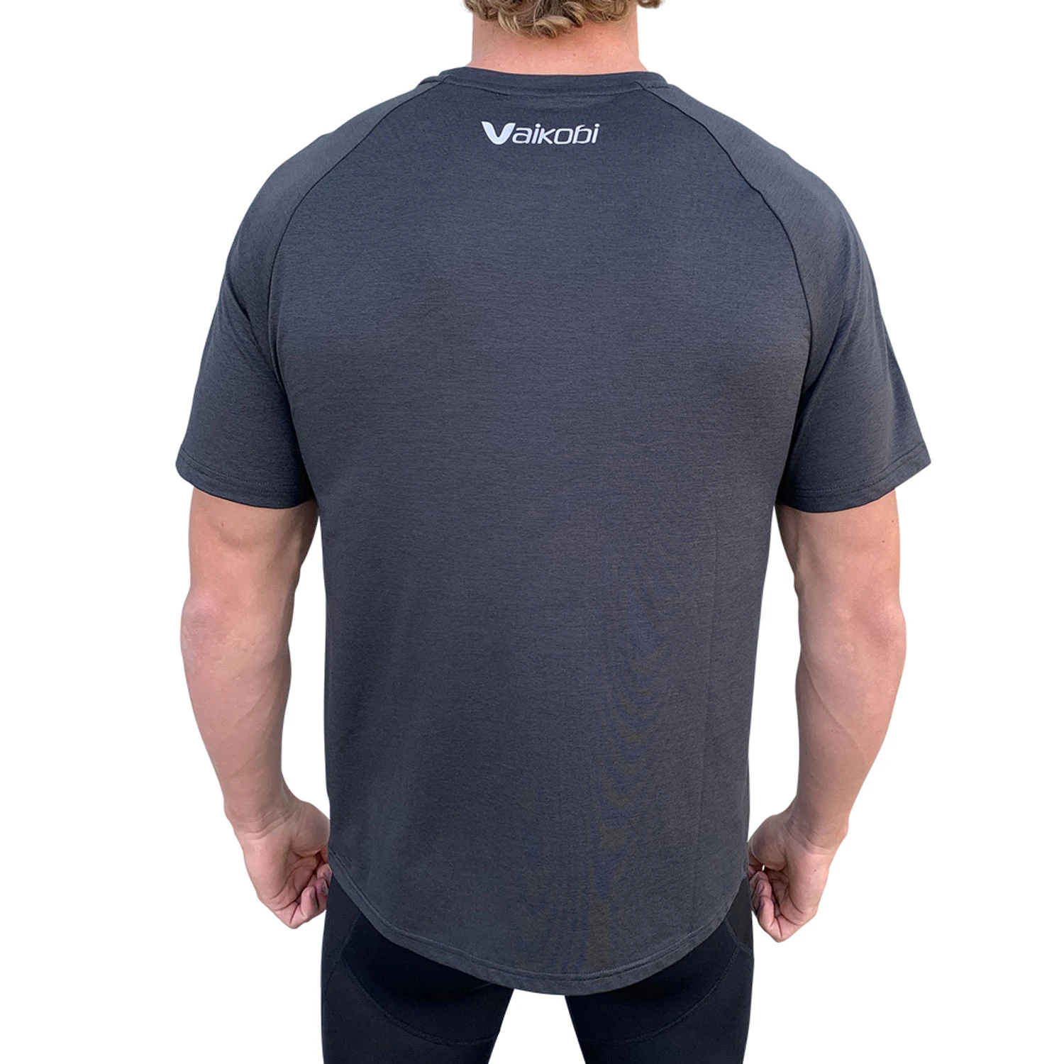 Vaikobi Tech Tee Sleeve UV50+ TY-Shirt - Charcoal 4 Vaikobi Tech Tee Sleeve UV50+ TY-Shirt - Charcoal - Image 2